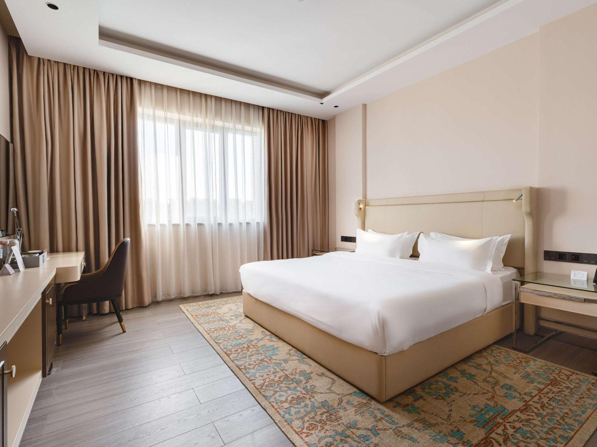 Moevenpick Samarkand Buitenkant foto