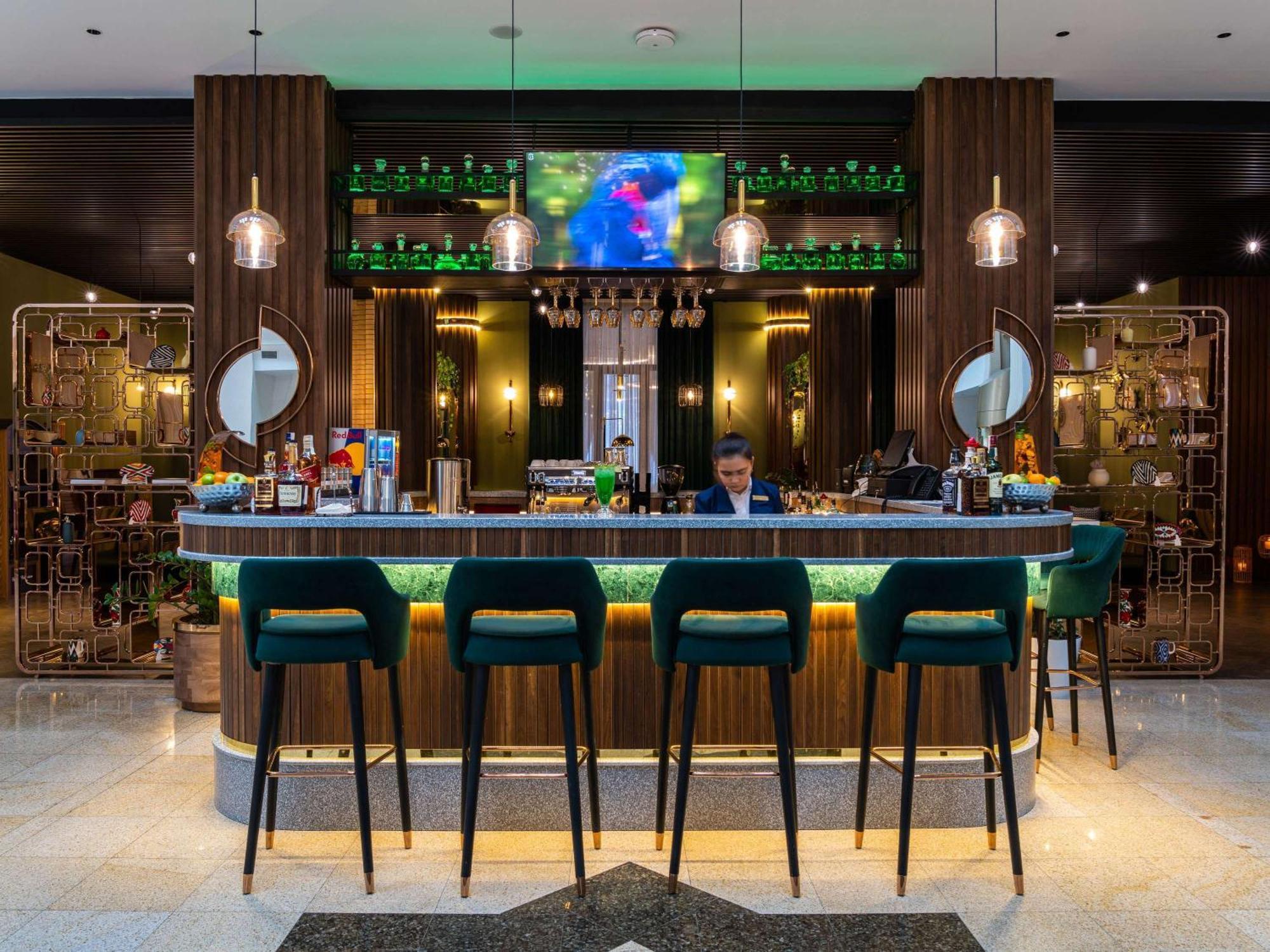 Moevenpick Samarkand Buitenkant foto